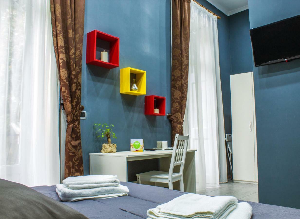 Holiday Naples Art Rooms Bagian luar foto