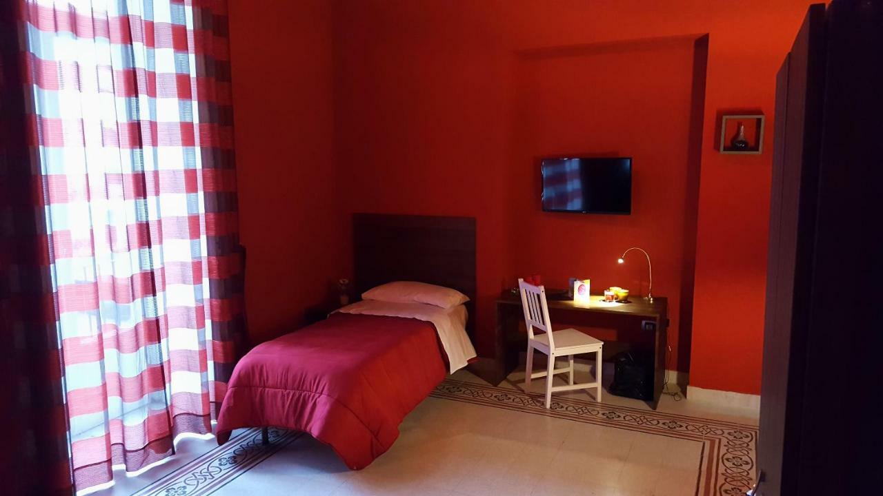 Holiday Naples Art Rooms Bagian luar foto