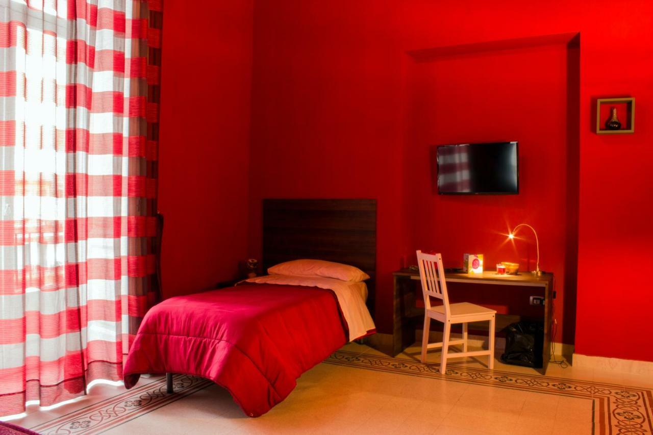 Holiday Naples Art Rooms Bagian luar foto