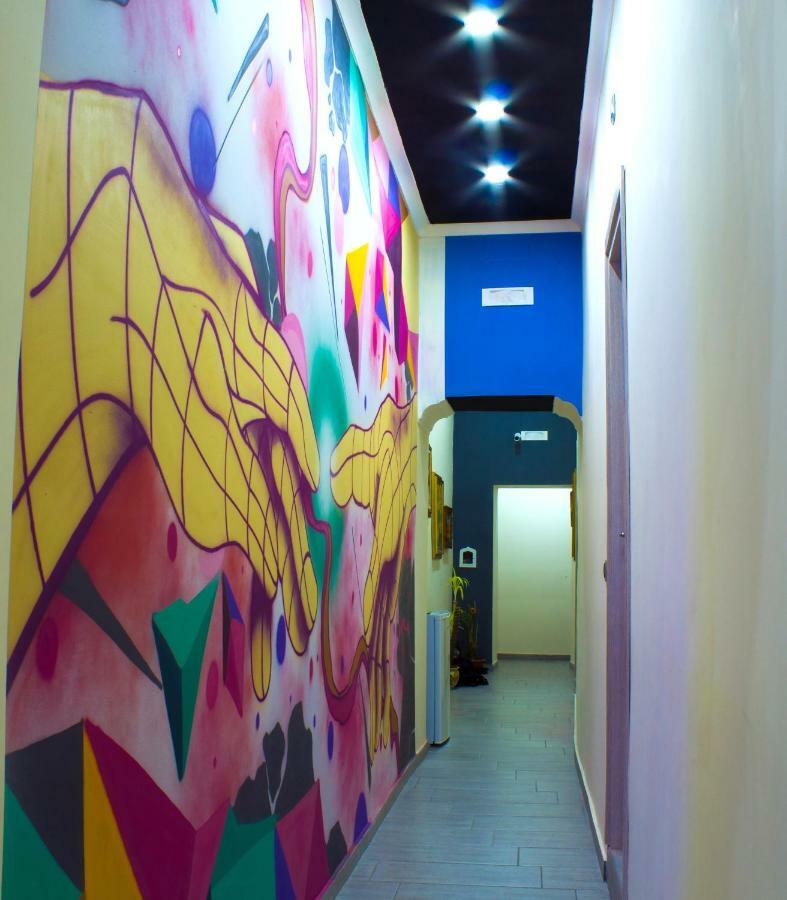 Holiday Naples Art Rooms Bagian luar foto