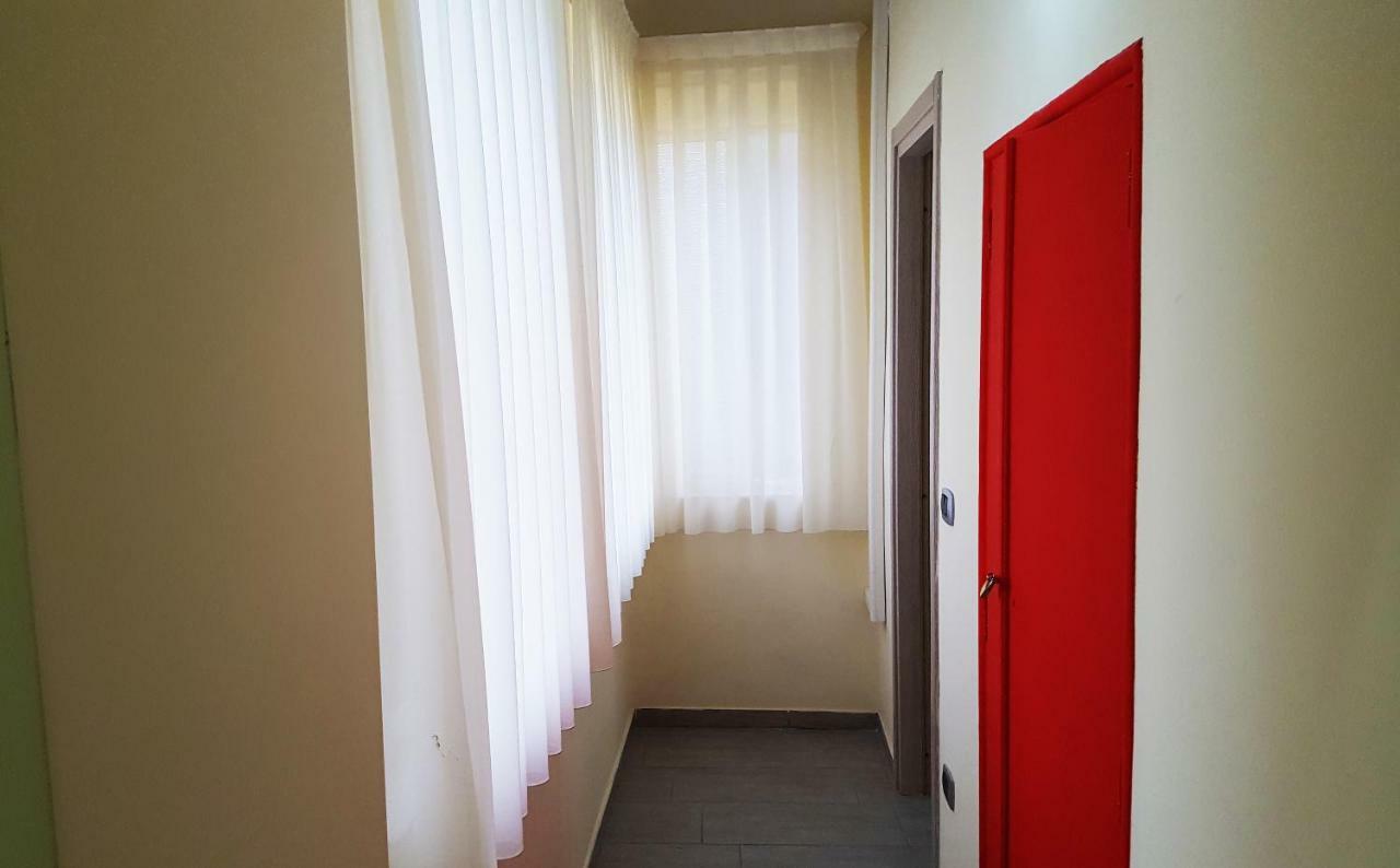 Holiday Naples Art Rooms Bagian luar foto