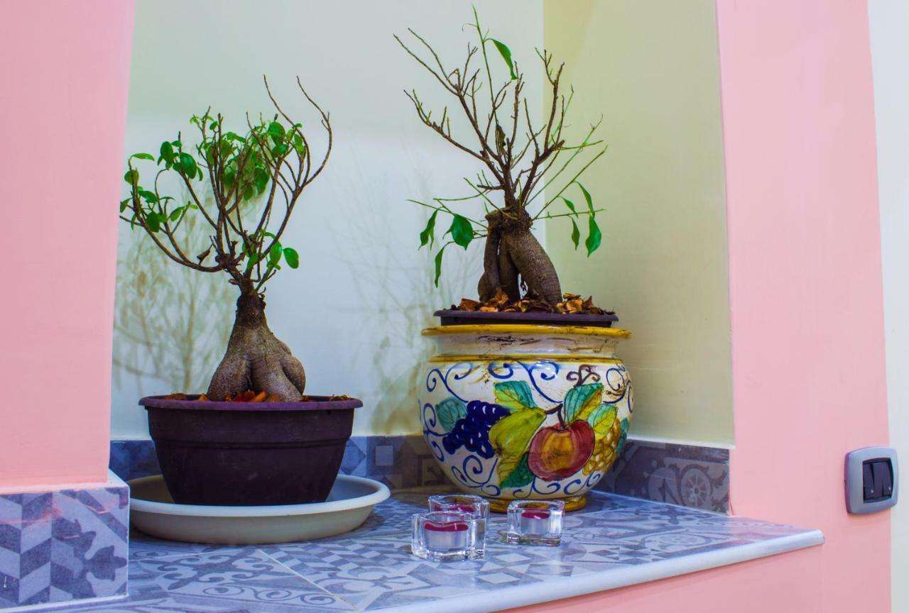 Holiday Naples Art Rooms Bagian luar foto